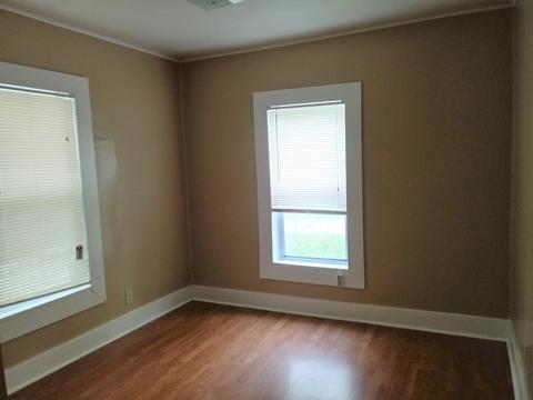 209 E Washington St, Champaign, IL 61820 photo 5
