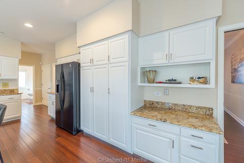 40 Danada Dr, Wheaton, IL 60189 photo 14