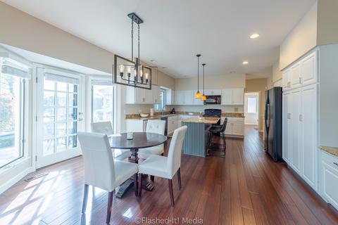 40 Danada Dr, Wheaton, IL 60189 photo 18