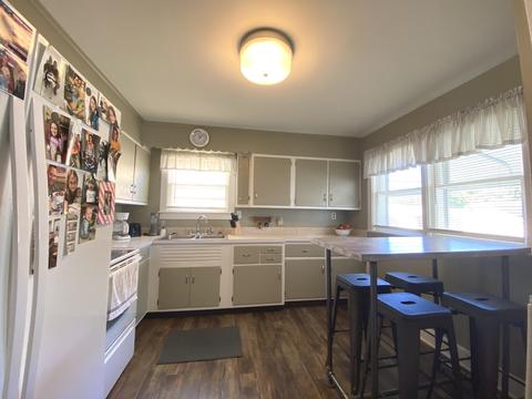 566 S May Ave, Kankakee, IL 60901 photo 5