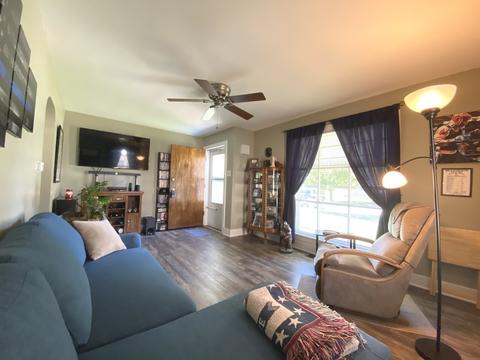 566 S May Ave, Kankakee, IL 60901 photo 4