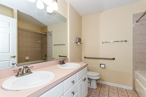2071 Peach Tree Ln, Algonquin, IL 60102 photo 16