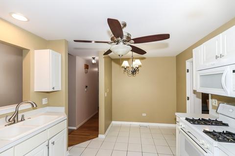 2071 Peach Tree Ln, Algonquin, IL 60102 photo 12