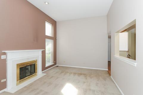2071 Peach Tree Ln, Algonquin, IL 60102 photo 4