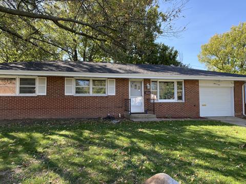 305 Mecherle Dr, Bloomington, IL 61701 photo 1