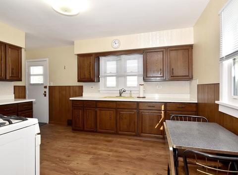 790 E Golf Rd, Des Plaines, IL 60016 photo 9