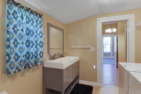 918 W Division St, Normal, IL 61761 photo 17