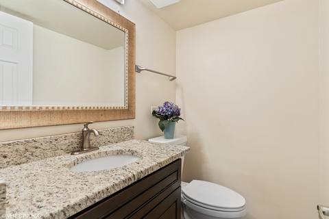 1512 E Mitchell Ln, Mount Prospect, IL 60056 photo 11