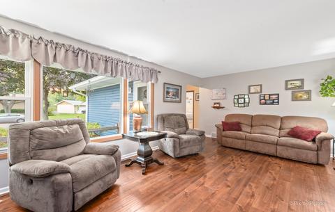 1920 Powder Riv, Elgin, IL 60123 photo 8