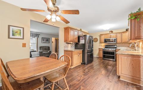 1920 Powder Riv, Elgin, IL 60123 photo 13