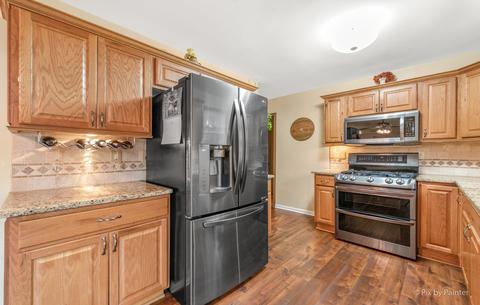 1920 Powder Riv, Elgin, IL 60123 photo 11