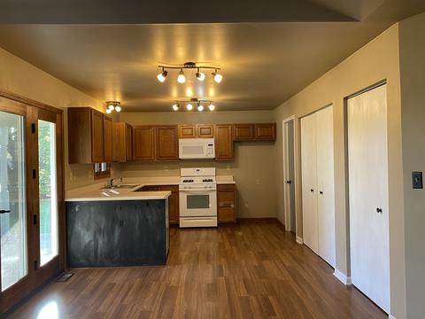 350 E Grove St, Capron, IL 61012 photo 12