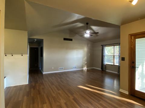 350 E Grove St, Capron, IL 61012 photo 5