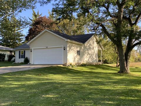 350 E Grove St, Capron, IL 61012 photo 3