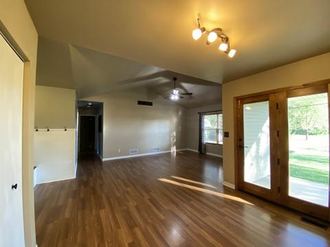 350 E Grove St, Capron, IL 61012 photo 6