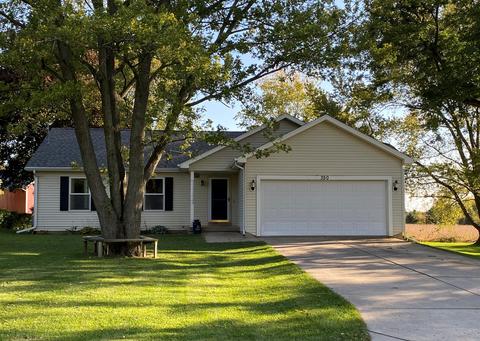 350 E Grove St, Capron, IL 61012 photo 1