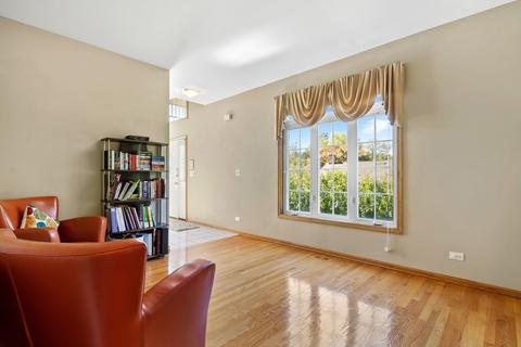 18 E Walnut St, Roselle, IL 60172 photo 5