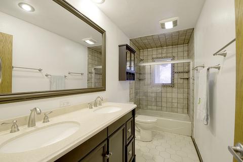 1300 Studio Ln, Riverwoods, IL 60015 photo 22