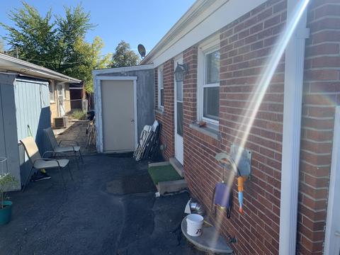 1629 Howard Ave, Des Plaines, IL 60018 photo 3