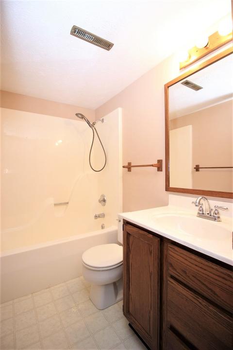 1303 Chadwick Dr, Normal, IL 61761 photo 24