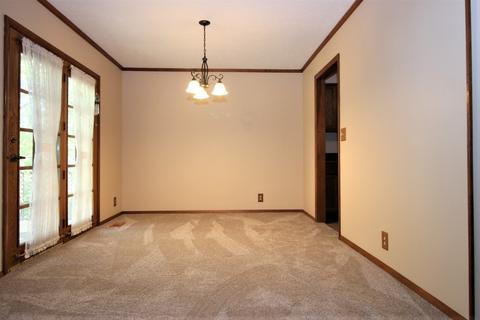 1303 Chadwick Dr, Normal, IL 61761 photo 5