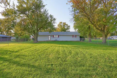 208 3rd St, Dewey, IL 61840 photo 9