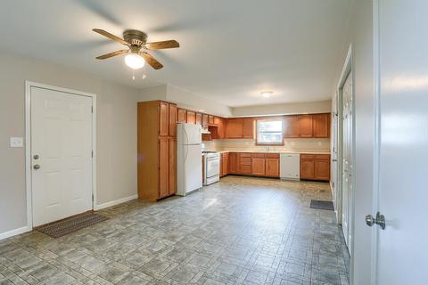 208 3rd St, Dewey, IL 61840 photo 18