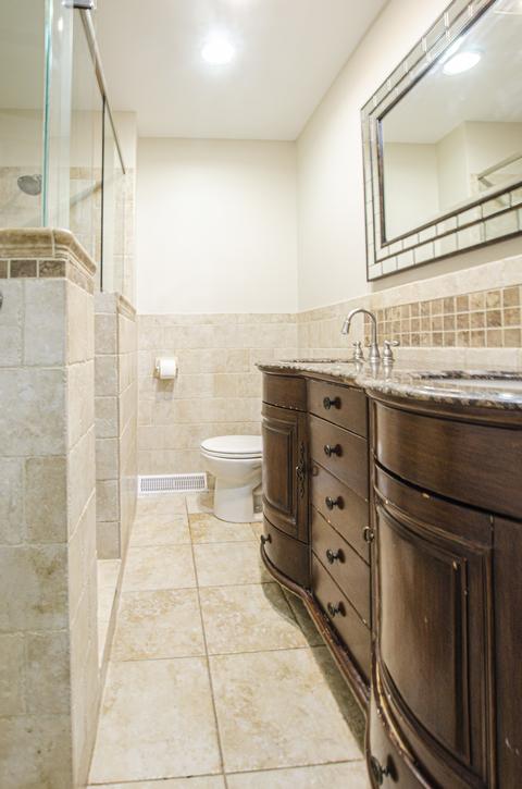 702 Circle Dr, Roselle, IL 60172 photo 15