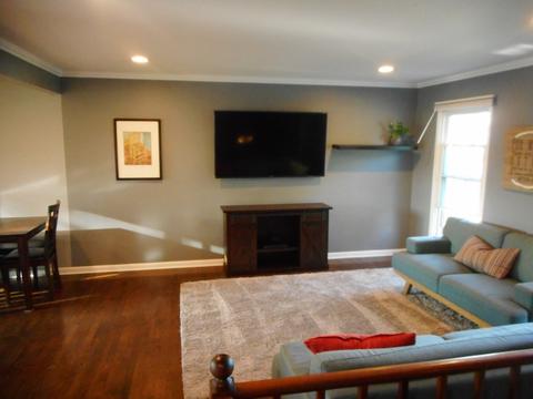 550 Hampton Ln, Roselle, IL 60172 photo 2