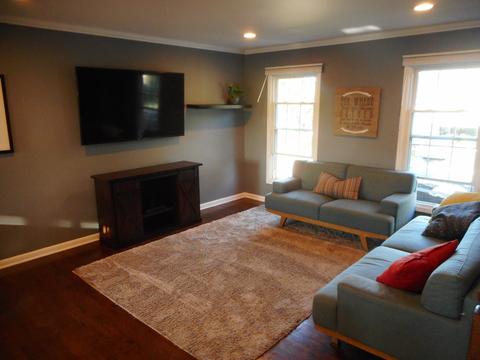 550 Hampton Ln, Roselle, IL 60172 photo 3