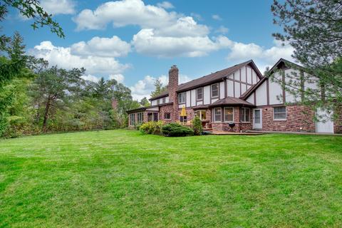 4 Orchard Ln, Golf, IL 60029 photo 32