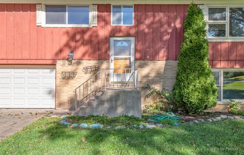 37 W166 Almora Ter, Elgin, IL 60124 photo 4