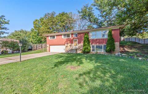 37 W166 Almora Ter, Elgin, IL 60124 photo 1