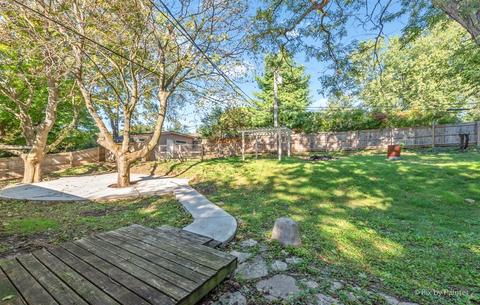 37 W166 Almora Ter, Elgin, IL 60124 photo 7