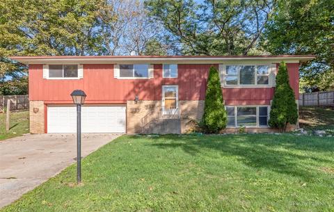 37 W166 Almora Ter, Elgin, IL 60124 photo 2