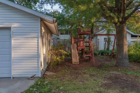 416 W Hovey Ave, Normal, IL 61761 photo 5