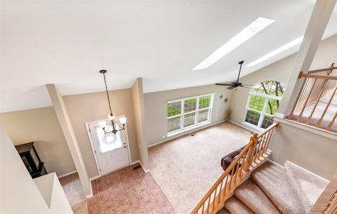 1377 Diamond Dr, Hoffman Estates, IL 60192 photo 22