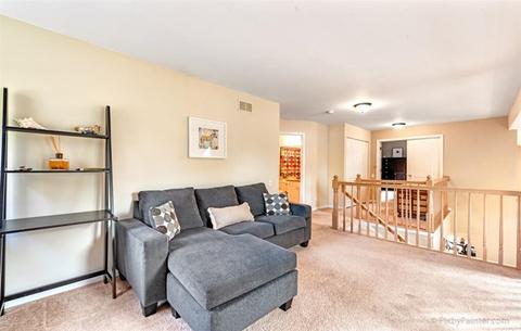 1377 Diamond Dr, Hoffman Estates, IL 60192 photo 31