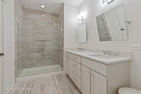 2105 Dauntless Dr, Glenview, IL 60026 photo 9