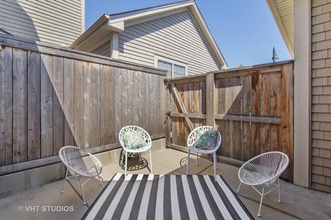 2105 Dauntless Dr, Glenview, IL 60026 photo 15