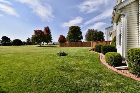 1325 Lismore Ln, Normal, IL 61761 photo 2