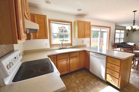1325 Lismore Ln, Normal, IL 61761 photo 9