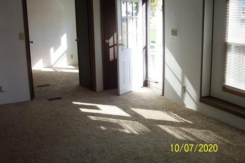 620 N Maple St, Gilman, IL 60938 photo 11