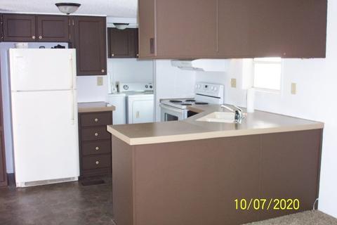 620 N Maple St, Gilman, IL 60938 photo 9