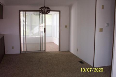 620 N Maple St, Gilman, IL 60938 photo 15