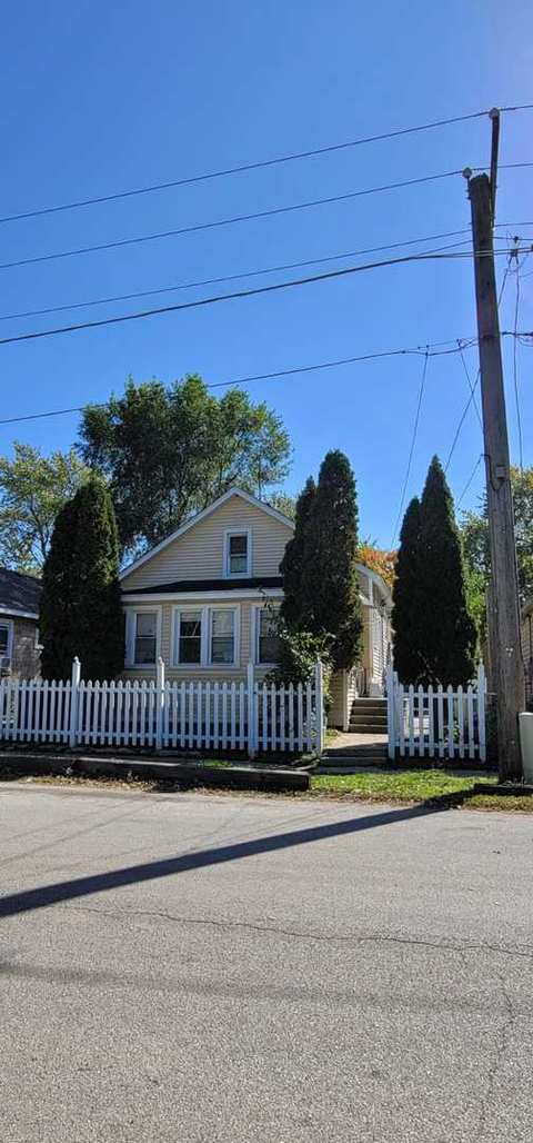 1315 Plain Ave, Aurora, IL 60505 photo 6