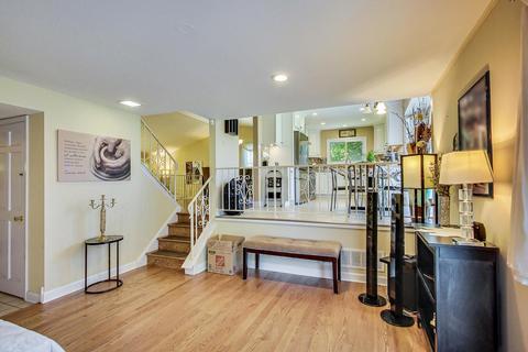 3938 Carousel Dr, Northbrook, IL 60062 photo 19