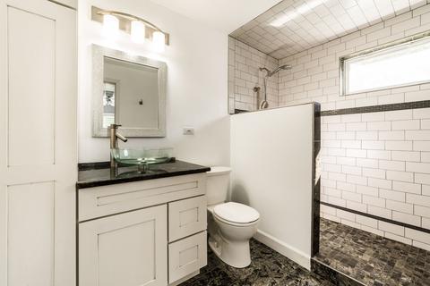 909 Southside Ave, Mchenry, IL 60051 photo 12