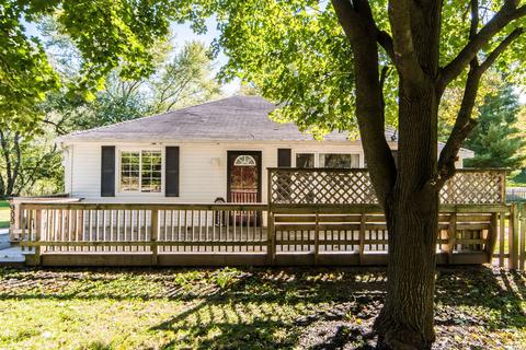 909 Southside Ave, Mchenry, IL 60051 photo 1