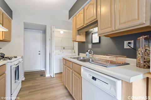 1132 Longford Rd, Bartlett, IL 60103 photo 4